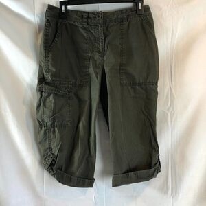 VAN HEUSEN WOMENS COTTON CAPRIS PANTS SIZE 4.  SB